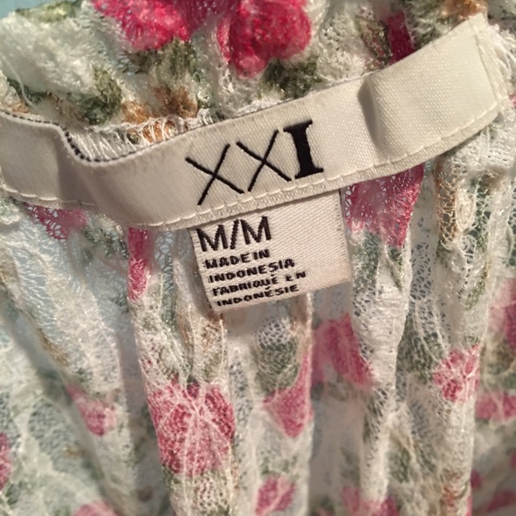 Top - Picture 2 of 2